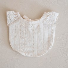 PEEKABOO 兒童質感蕾絲荷葉邊圍兜, 乳白色
