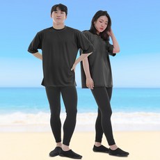 ILLUSO 寬鬆版型短袖防曬衣素色上衣+緊身褲組