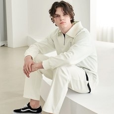 210에디트 이일곰 와펜 하프 집업 맨투맨