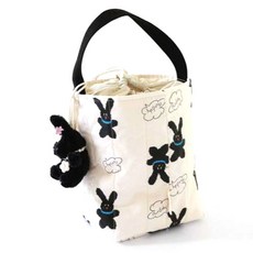 Ymmama 馬絲袋 草玉露, 黑兔