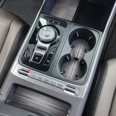 INSTALL Kia The New Carnival 第四代 小改款 2024年式 3D金屬內裝飾條 第一排杯架 + 飾板 無線充電款 髮絲紋金屬套組, 混合色, 排檔