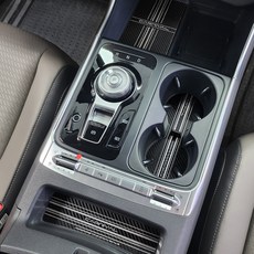 INSTALL Kia The New Carnival 第四代 小改款 2024年式 3D金屬內裝飾條 + 無線充電U型板套組, 碳金屬, 杯架