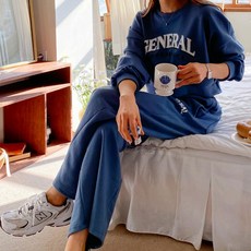 Lalaon 女性短版大學T寬褲上下套裝 TSP956