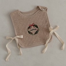 PEEKABOO 童款字母印花圍兜