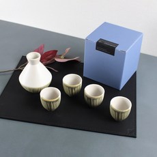 Dalsogeum 陶瓷半高德利家庭5件橄欖色套組, 酒瓶 + 酒杯 4p, 1套