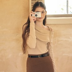 유어네임히얼 여성용 청순이 오프숄더 니트 티셔츠