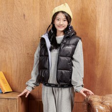 JCB 女童款連帽雙面光澤感填充背心 S741