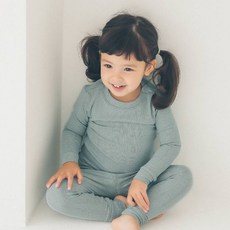 VAENAIT BABY 兒童鏤空莫代爾長袖居家服套裝