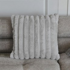 CoTe TaBLe Elena 附枕芯毛絨抱枕, 淺灰色