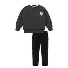 Uravi 兒童刷毛刺繡大學T + 刷毛長褲套裝