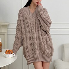 女款寬鬆厚實麻花V領針織Juna洋裝, 米色