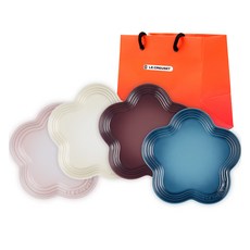 LE CREUSET 北歐花朵盤子組 4入+購物袋, 1組, 貝殼粉、蛋白酥、無花果、海洋, 4種