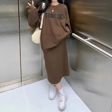 메이첼 오버핏 맨투맨 + 밴딩 스커트 세트 06519
