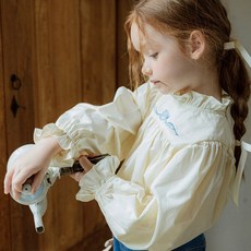 Ellalouise 女童款 Avec Toi Ella 蝴蝶結泡泡袖襯衫