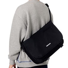 Neikidnis Essential郵差包, 黑色