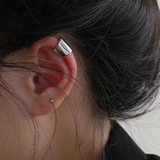 젤루나 여성용 심플 납작 넓은 볼드 이어커프 P-523