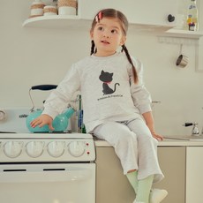 French Cat 女童層次感大學T恤 + 微喇叭褲套裝