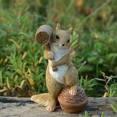 Homeflow 精緻庭院裝飾 松鼠雕像 敲核桃松鼠, 棕色