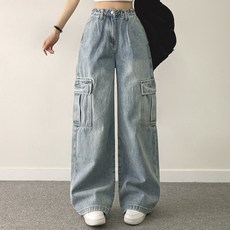 With Huilin 女款短版隱藏式鬆緊帶工裝牛仔褲