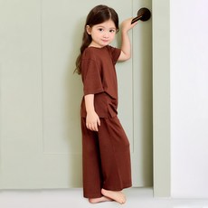 unifriend 兒童莫代爾舒適上衣 + 八分褲套裝