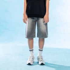 JCB 男童用4.5分水洗丹寧褲 U361