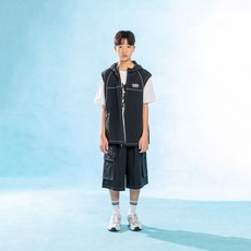 JCB 大童開衩細節化纖連帽背心 U362