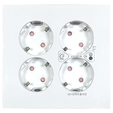 Legrand 羅格朗 Apella Simple 待機電力自動斷電一般4孔插座 白色, 1個