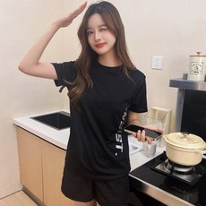 Elso 女性瑜珈皮拉提斯健身訓練運動短袖T恤 + 短褲套裝