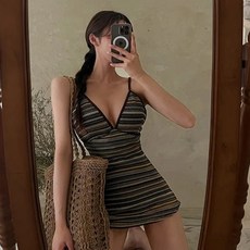 Rich姊姊 潮流時尚連身泳衣, 條紋