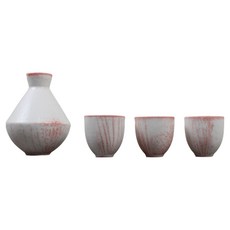 Dalsogum 陶瓷粉紅雪酪清酒瓶組 粉紅色, 1套, 酒瓶 + 酒杯 3入