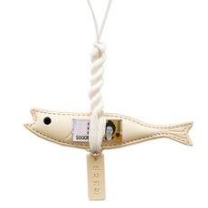 퍼니메이드 가죽 차량용 액막이명태 룸미러 걸이형 선물세트, 아이보리, 1세트