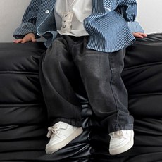 LITTLE RABBIT C家族Look黑色牛仔褲