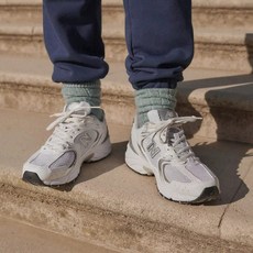New Balance 男女款 530 復古運動鞋 MR530EMAD