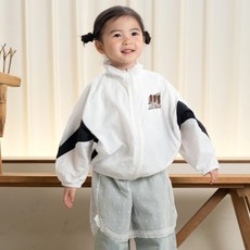 리틀래빗 브레인롯 흑백 바람막이
