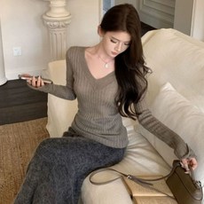 PEONIST 女款V領時尚線條羅紋修身T恤