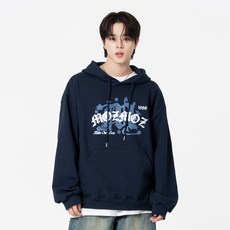 MOZMOZ 男女通用 M Gothic 圖案寬鬆連帽T恤