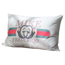 Mike Frederiqo 荷蘭翻玩設計針織舒柔枕 古馳, 1個, 灰色