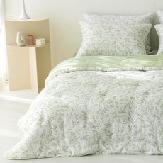 Living Castle Grass 莫代爾絎縫被, 綠色