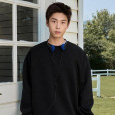 Sunbit Daype 換季素色圓領寬鬆大學T