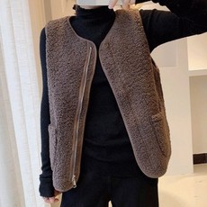 Raratina 女款Elio羊羔毛口袋拉鍊背心