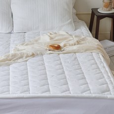 LIV MOM 甜蜜保暖墊, 象牙白