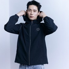 GUESS 連帽男款防風外套 MP2W9882
