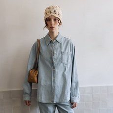 Andyou 女款口袋細節牛仔襯衫