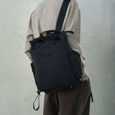 DAKS 男女通用 旅行用 Away 超輕量後揹包