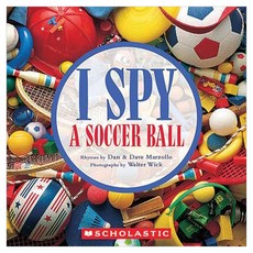 I Spy : I Spy a Soccer Ball, Cartwheel Books
