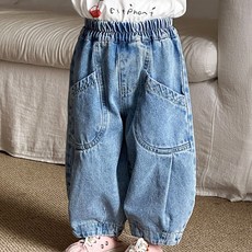 Starbean 大口袋休閒細褶牛仔褲