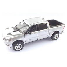 MOTOR MAX 1/24 道奇 Ram 1500 Crew Cab 廂貨卡車模型 793570, 混合色, 1個