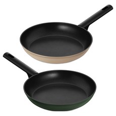 WAGENSTEIGER Tone-on-Tone 鈦塗層平底鍋 2件組, 燕麥色, 深綠色, 1套, 平底鍋 24cm + 平底鍋 24cm