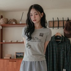 highschooldisco 女款 Love is real 圖案短袖