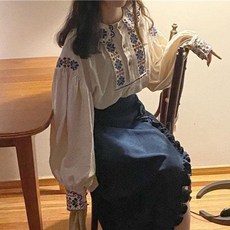 女神女款復古感性刺繡長袖襯衫
